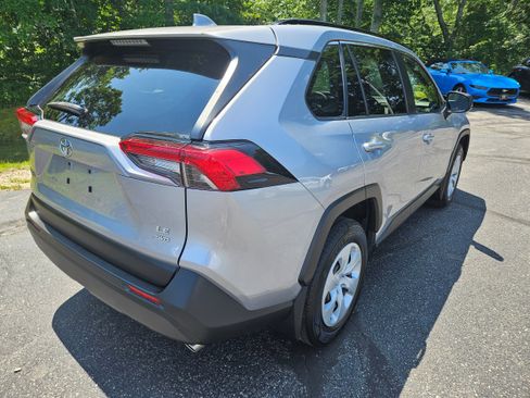 Used 2019 Toyota RAV4 LE w/ All Weather Liner Package AWD/4WD image 5