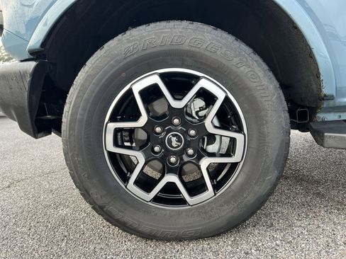 Used 2023 Ford Bronco Outer Banks image 12