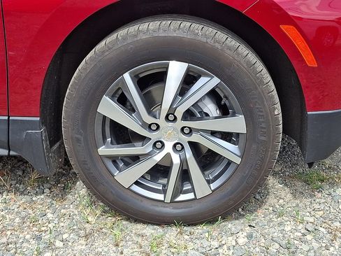 Used 2024 Chevrolet Equinox Premier AWD/4WD image 33