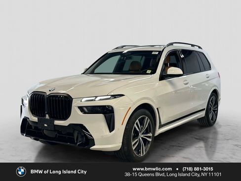 Used 2024 BMW X7 xDrive40i w/ Executive Package AWD/4WD image 1