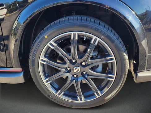 Used 2013 Nissan Juke NISMO image 9