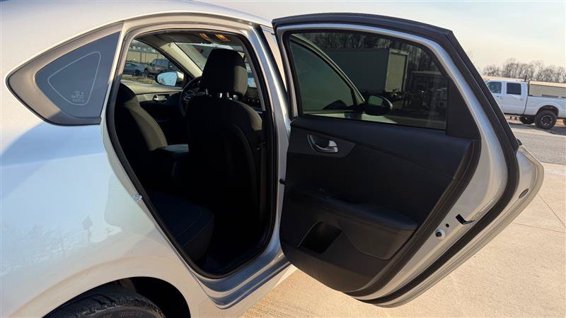 Used 2021 Kia Forte LXS FWD image 15