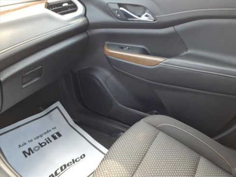 Certified 2023 GMC Acadia SLE image 24