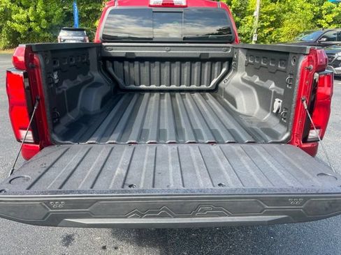 Used 2023 Chevrolet Colorado Z71 w/ Safety Package AWD/4WD image 16