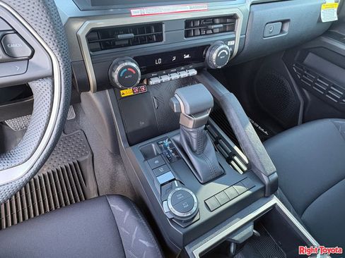 New 2026 Toyota Tacoma SR5 AWD/4WD image 22