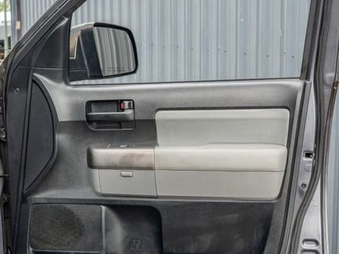 Used 2013 Toyota Sequoia SR5 image 46