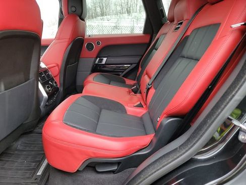 Used 2021 Land Rover Range Rover Sport HST image 9