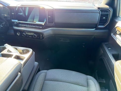 Used 2024 Chevrolet Silverado 1500 RST w/ Z71 Off-Road Package image 18