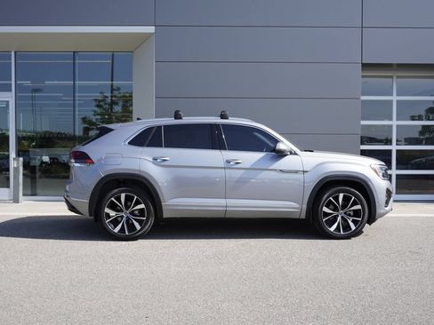 Used 2024 Volkswagen Atlas Cross Sport SEL Premium R-Line AWD/4WD image 7