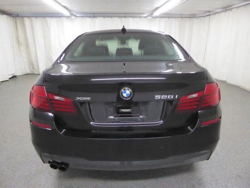 Used 2016 BMW 528i xDrive Sedan image 6