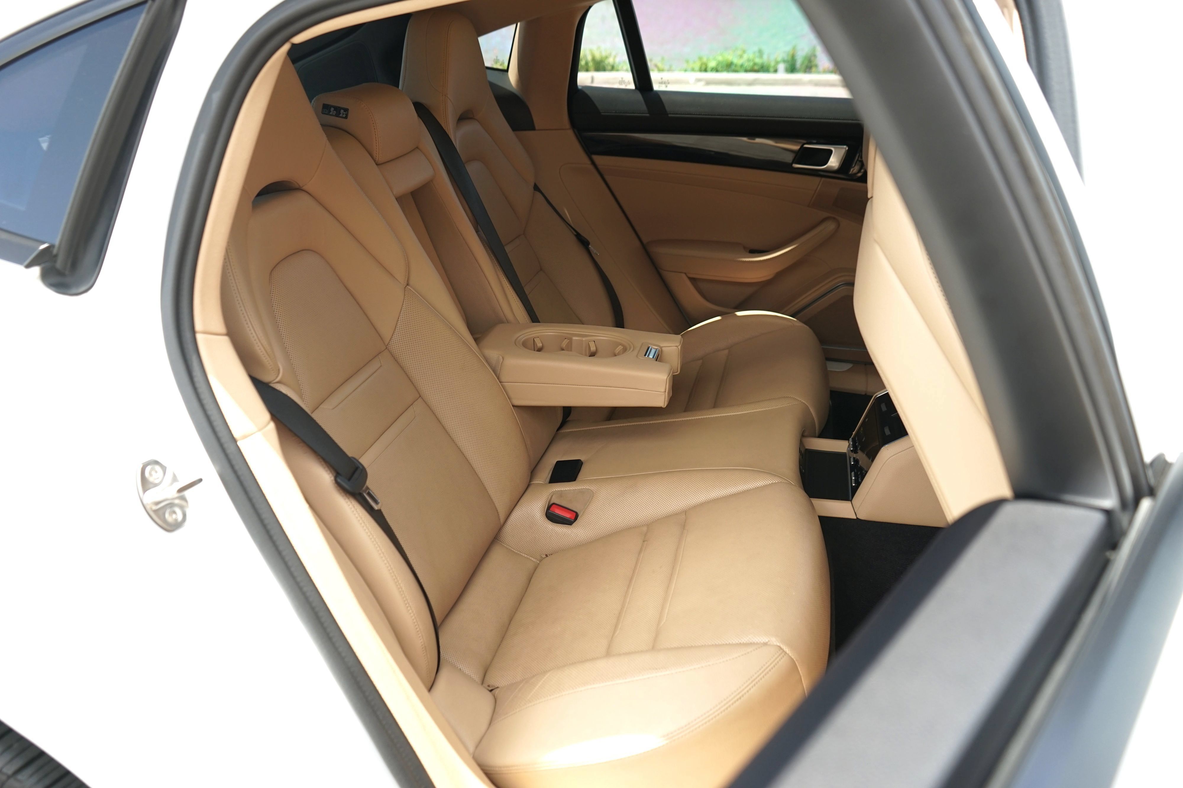 Used 2021 Porsche Panamera 4 AWD/4WD image 36