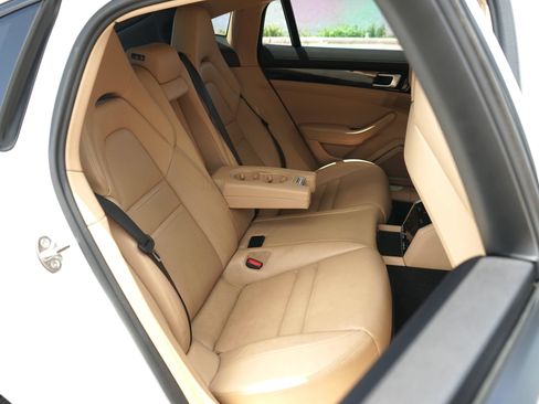 Used 2021 Porsche Panamera 4 AWD/4WD image 36