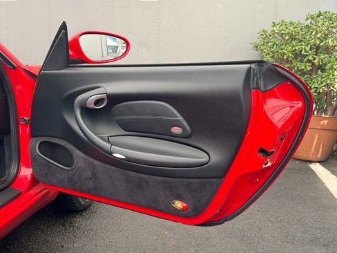 Used 2002 Porsche 911 Cabriolet image 32