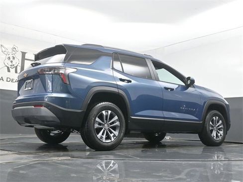 New 2026 Chevrolet Equinox LT w/ Convenience Package II image 11