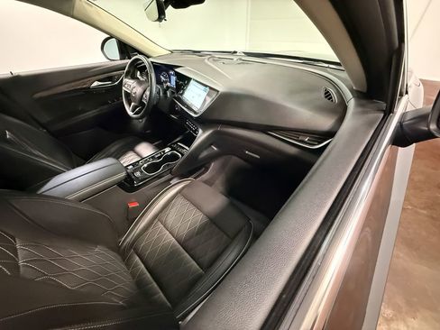 Used 2023 Buick Envision Avenir AWD/4WD image 60