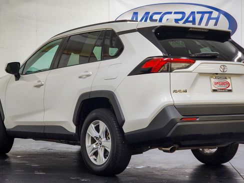 Used 2020 Toyota RAV4 XLE image 9