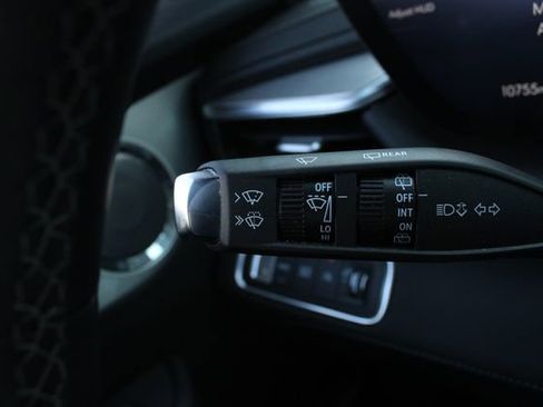 Used 2025 Buick Enclave Avenir w/ Trailering Package, 5000 lbs. image 12