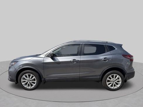 Used 2021 Nissan Rogue Sport SV FWD image 3