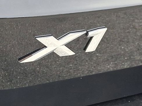 Used 2026 BMW X1 xDrive28i w/ Technology Package AWD/4WD image 21