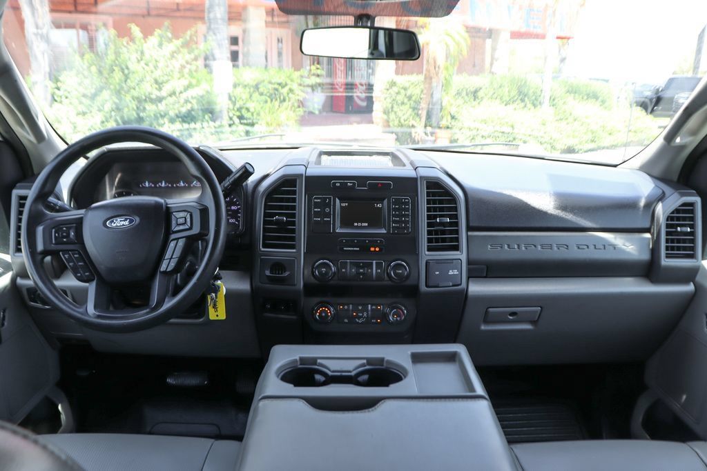 Used 2019 Ford F550 2WD Crew Cab Super Duty image 26