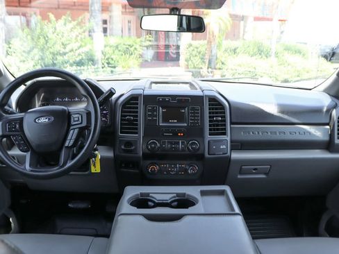 Used 2019 Ford F550 2WD Crew Cab Super Duty image 26