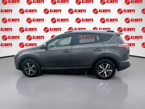 Used 2018 Toyota RAV4 XLE w/ Plus Extra Value Package FWD image 10