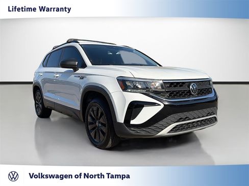 Used 2022 Volkswagen Taos S FWD image 1