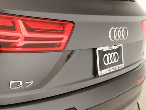 Used 2018 Audi Q7 3.0T Premium Plus w/ Premium Plus Package AWD/4WD image 35