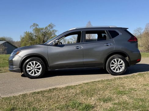 Used 2019 Nissan Rogue SV image 13