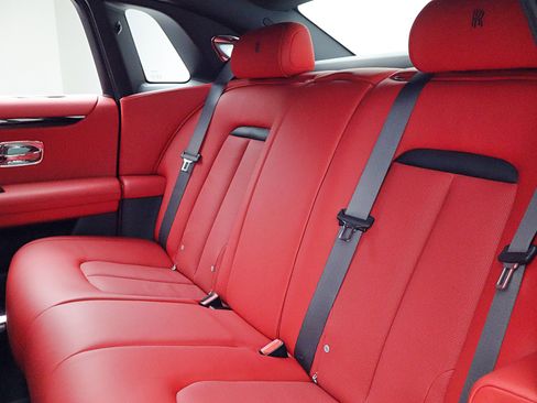 Used 2022 Rolls-Royce Ghost image 36