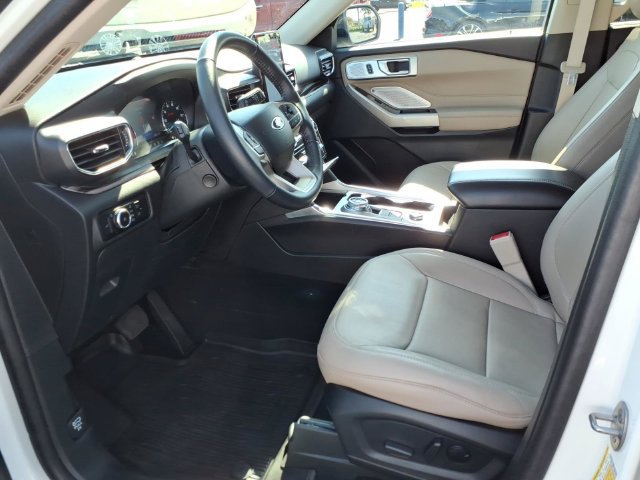 Used 2023 Ford Explorer Limited w/ Limited Technology Package AWD/4WD image 14