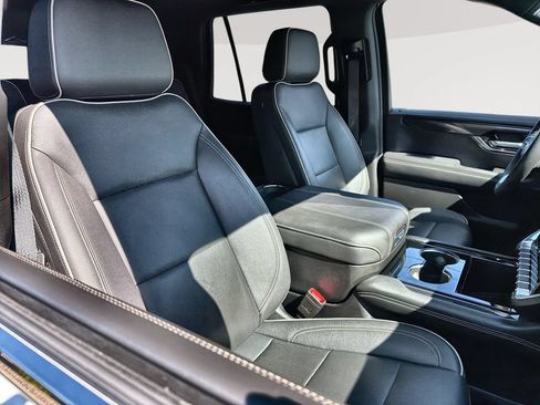 Used 2025 GMC Yukon Elevation w/ Technology Package AWD/4WD image 27