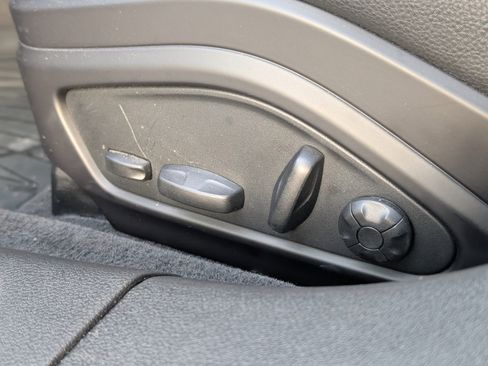 Used 2022 Porsche Panamera 4S image 52