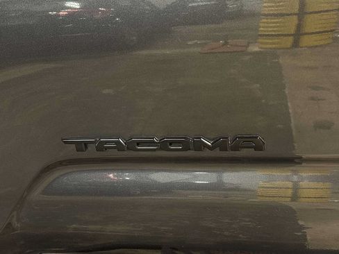 Used 2023 Toyota Tacoma TRD Sport AWD/4WD image 26