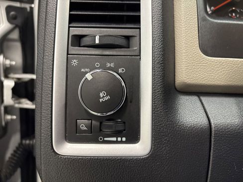 Used 2012 RAM 1500 Big Horn w/ Remote Start & Security Group image 28