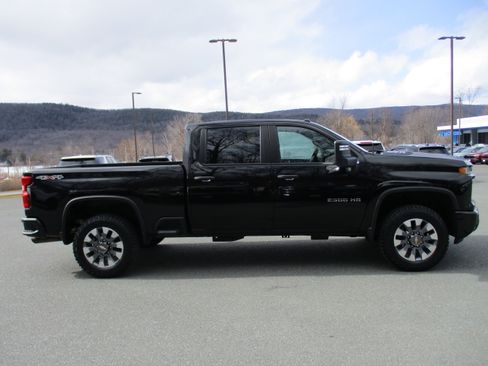 Certified 2024 Chevrolet Silverado 2500 Custom w/ Custom Convenience Package image 4