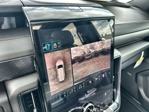 New 2026 GMC Yukon XL AT4 w/ AT4 Premium Plus Package AWD/4WD image 29