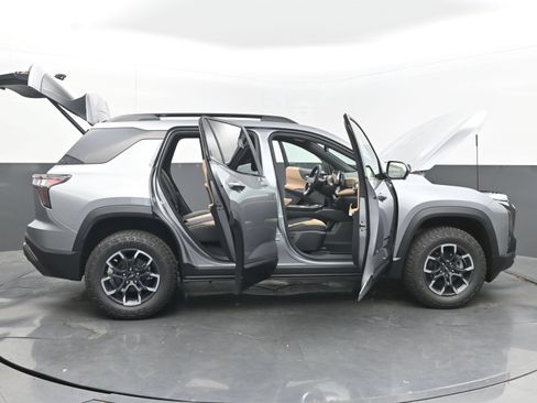 Used 2026 Chevrolet Equinox ACTIV w/ Safety and Technology Package AWD/4WD image 46