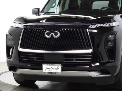 Used 2025 INFINITI QX80 Luxe AWD/4WD image 3