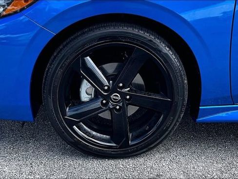 Certified 2024 Nissan Sentra SR w/ SR Premium Package FWD image 31