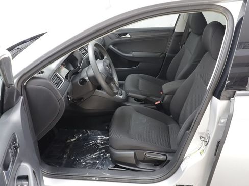 Used 2012 Volkswagen Jetta S FWD image 6