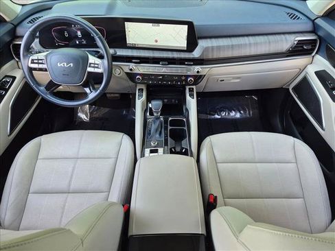 Used 2023 Kia Telluride EX w/ EX Captain's Chair Package FWD image 19