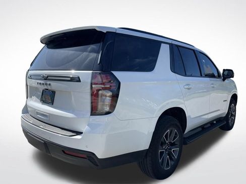 Used 2023 Chevrolet Tahoe Z71 w/ Luxury Package AWD/4WD image 6