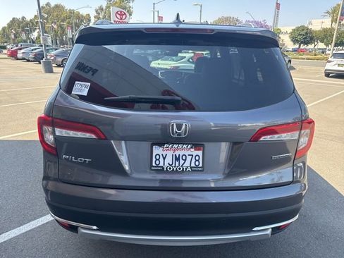 Used 2022 Honda Pilot Touring image 7