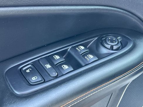 Used 2018 Jeep Compass Latitude w/ Popular Equipment Group image 13