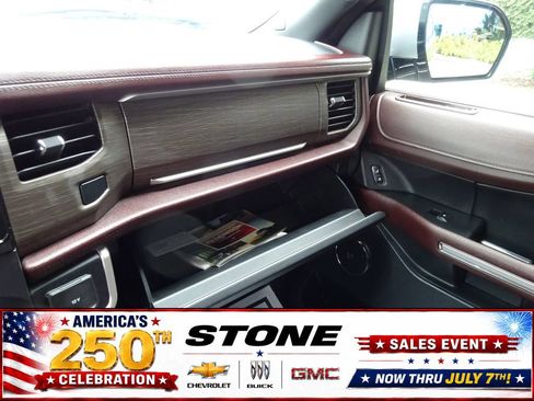 Used 2022 Ford Expedition Limited AWD/4WD image 29