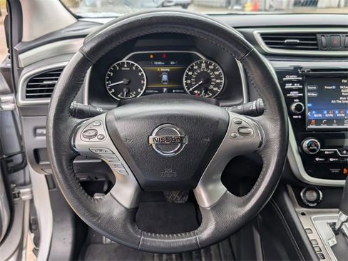 Used 2017 Nissan Murano SV image 11
