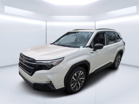 New 2025 Subaru Forester Touring image 7