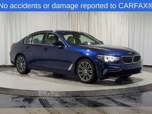 Used 2019 BMW 530e xDrive w/ Luxury Package image 2
