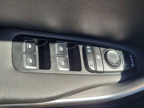 Used 2020 Kia Stinger GT-Line w/ Sun & Sound Package image 18